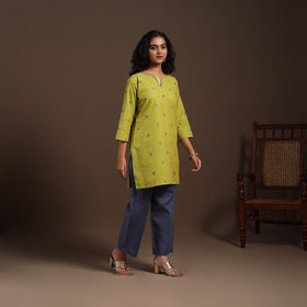 Green - cotton short jacquard kurta with hand embroidery 03
