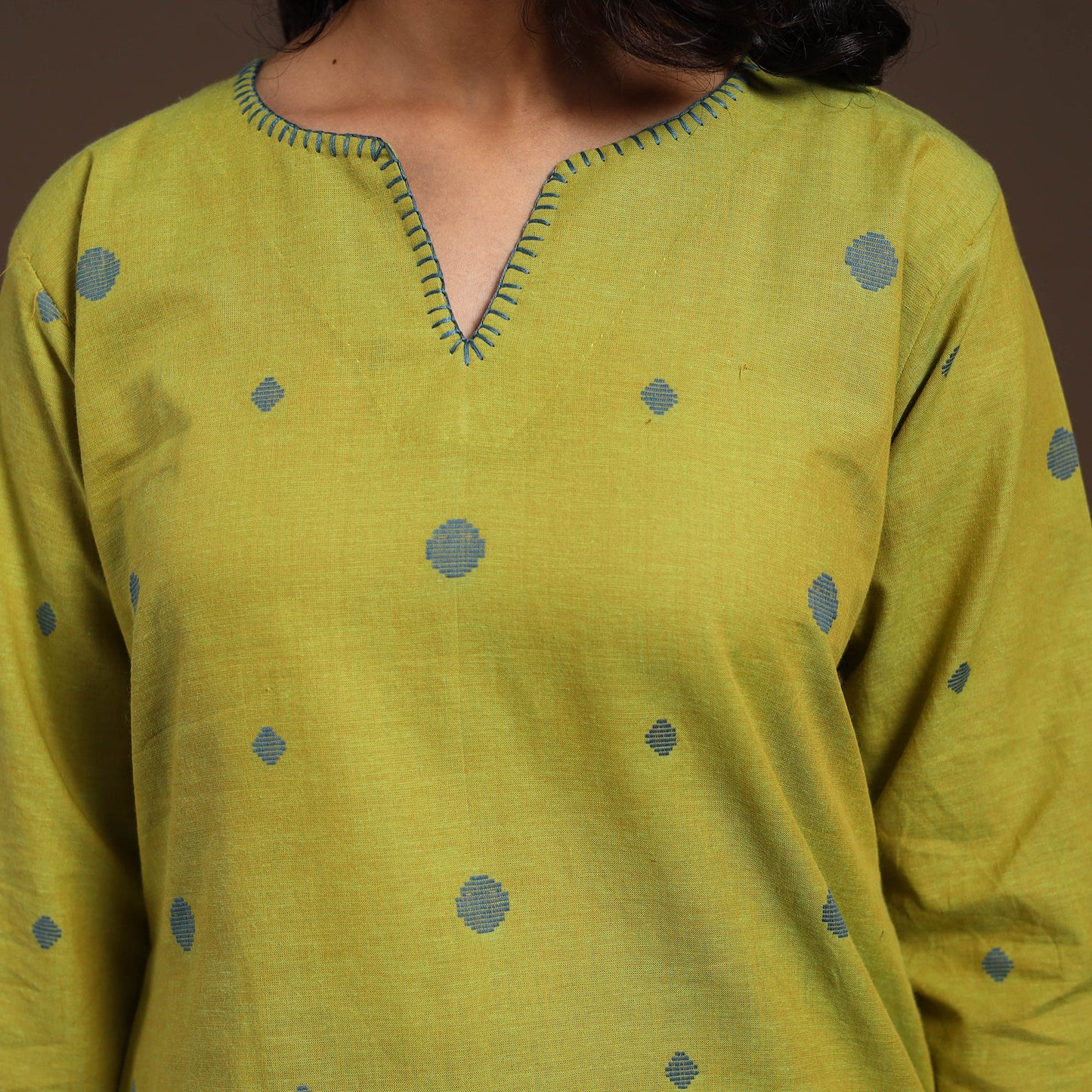 Green - cotton short jacquard kurta with hand embroidery 03