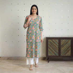  Green Straight Cotton Sanganeri Print Kurta for Women 