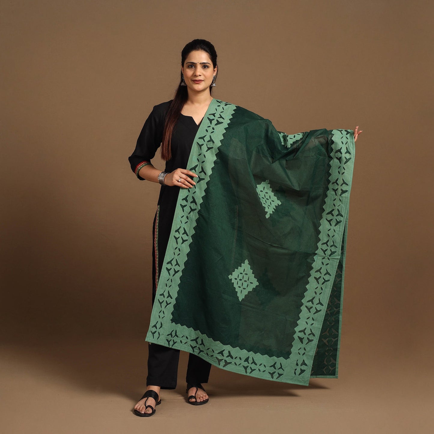  Cutwork Cotton Green Barmer Applique Dupatta