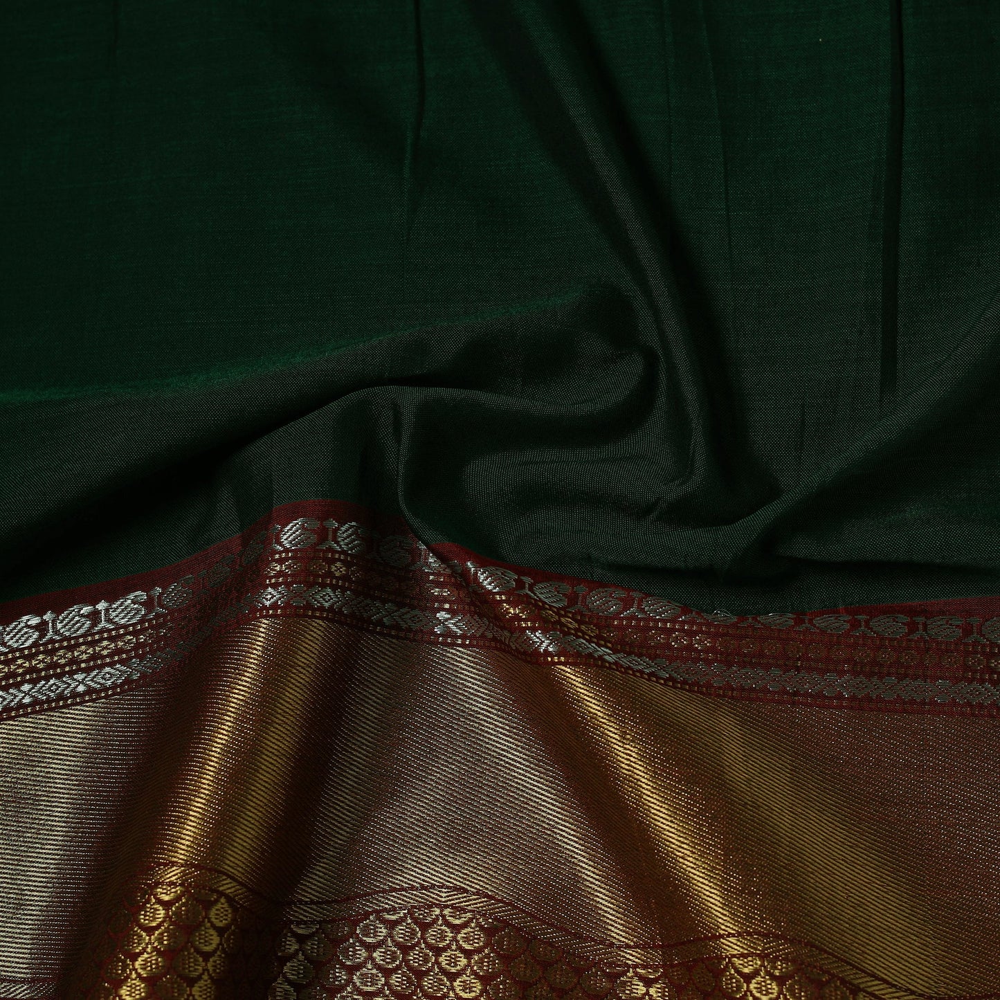 Dharwad cotton fabric with border 22 - handcrafted