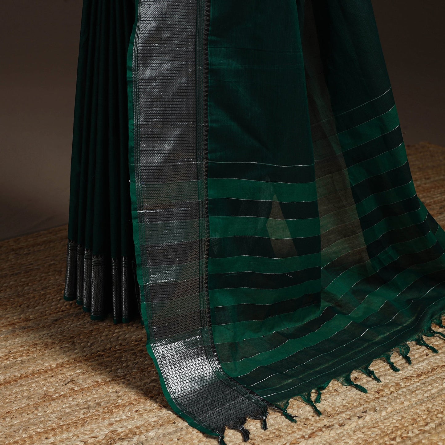 Dharwad cotton saree with border 16 - handcrafted