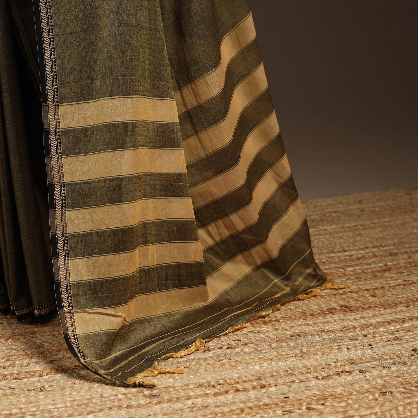 Dharwad cotton saree with border 19 - handcrafted