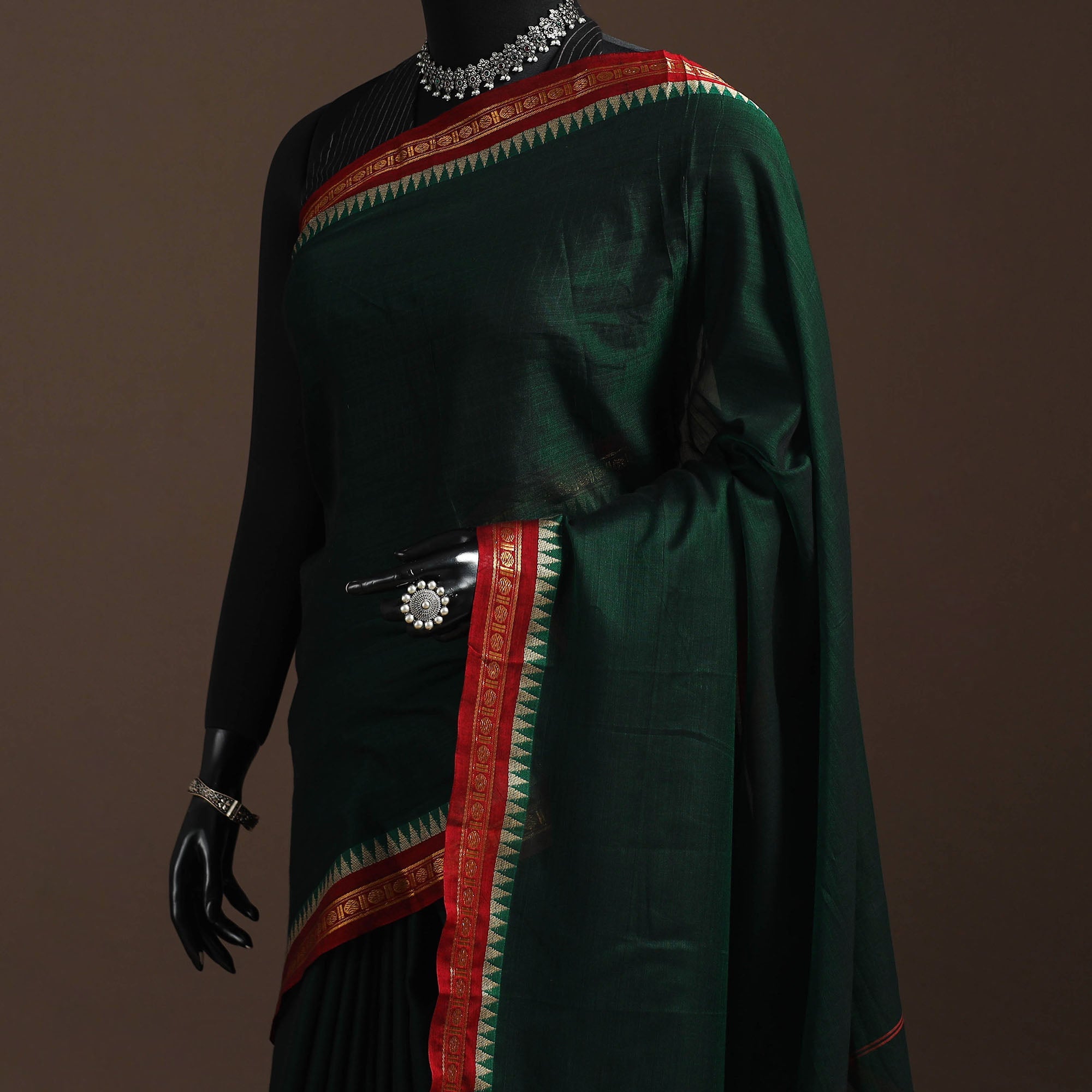 Darwan Color Green Dharwad Cotton Saree with Border