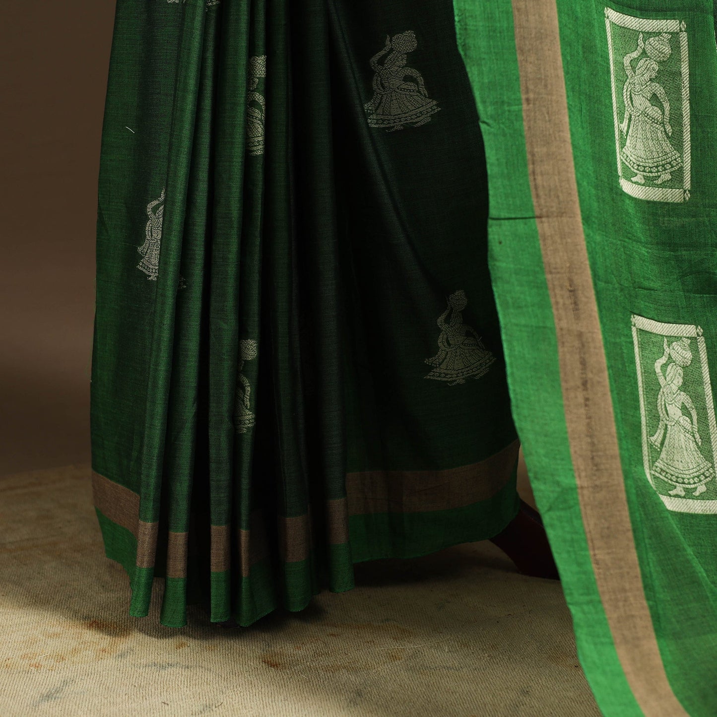 Green - dharwad cotton saree with thread work 02