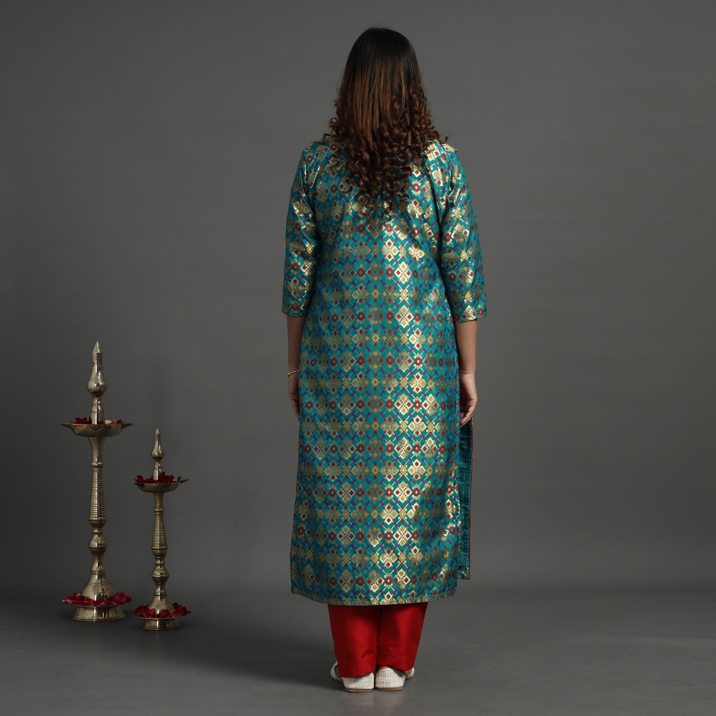 Buy Elegant Banarasi Brocade Silk Kurta with Pant Set Online at iTokri.com
