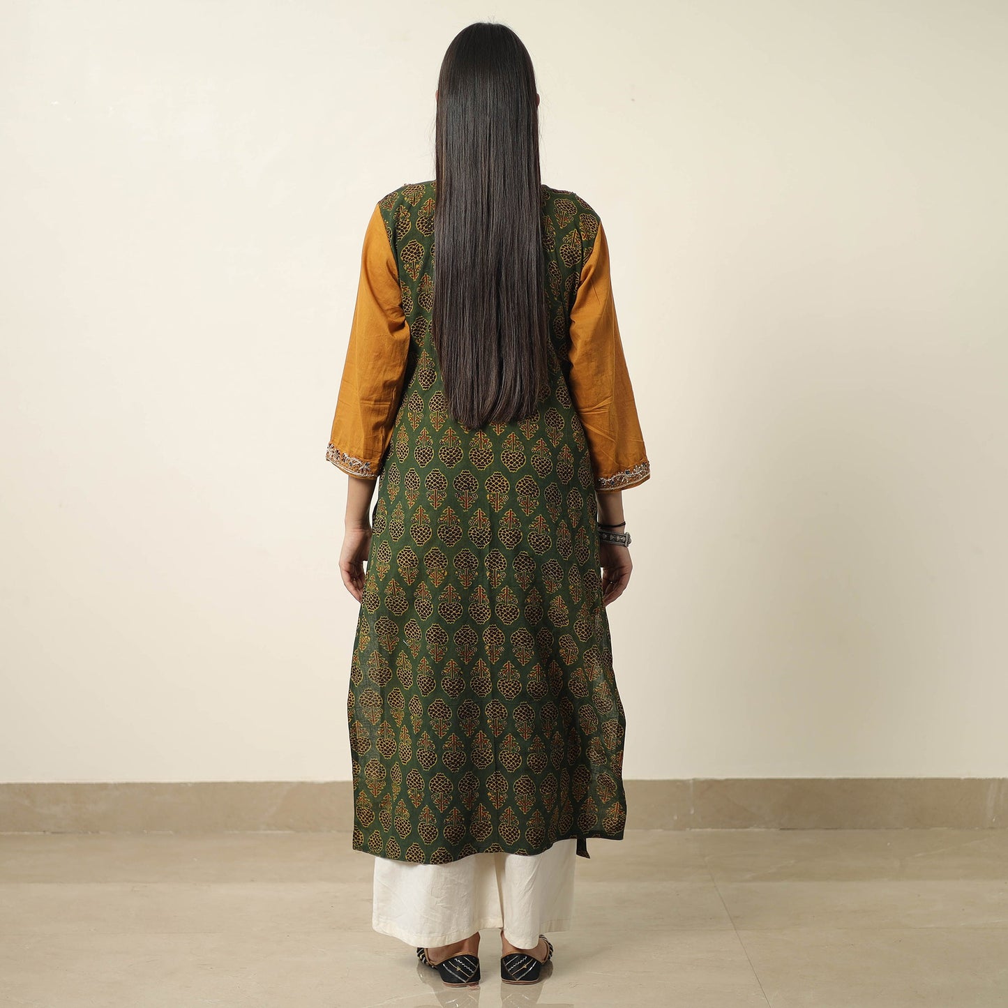 Exclusive Hand Zardozi Embroidery Mul Cotton Kurta for Women