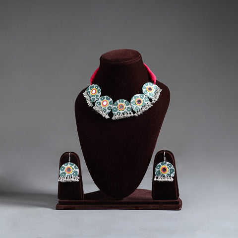 Green - fabart german silver mirror work choker necklace