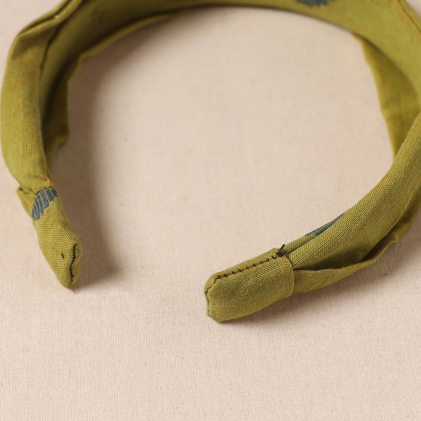 Fabart knotted hair band 03 - handcrafted