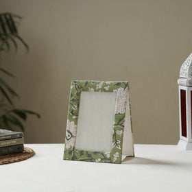 Green - fabric embellished handmade photo frame (8 x 6 in)