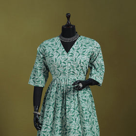 Green - flared cotton hand batik suit set (set of 2) 10