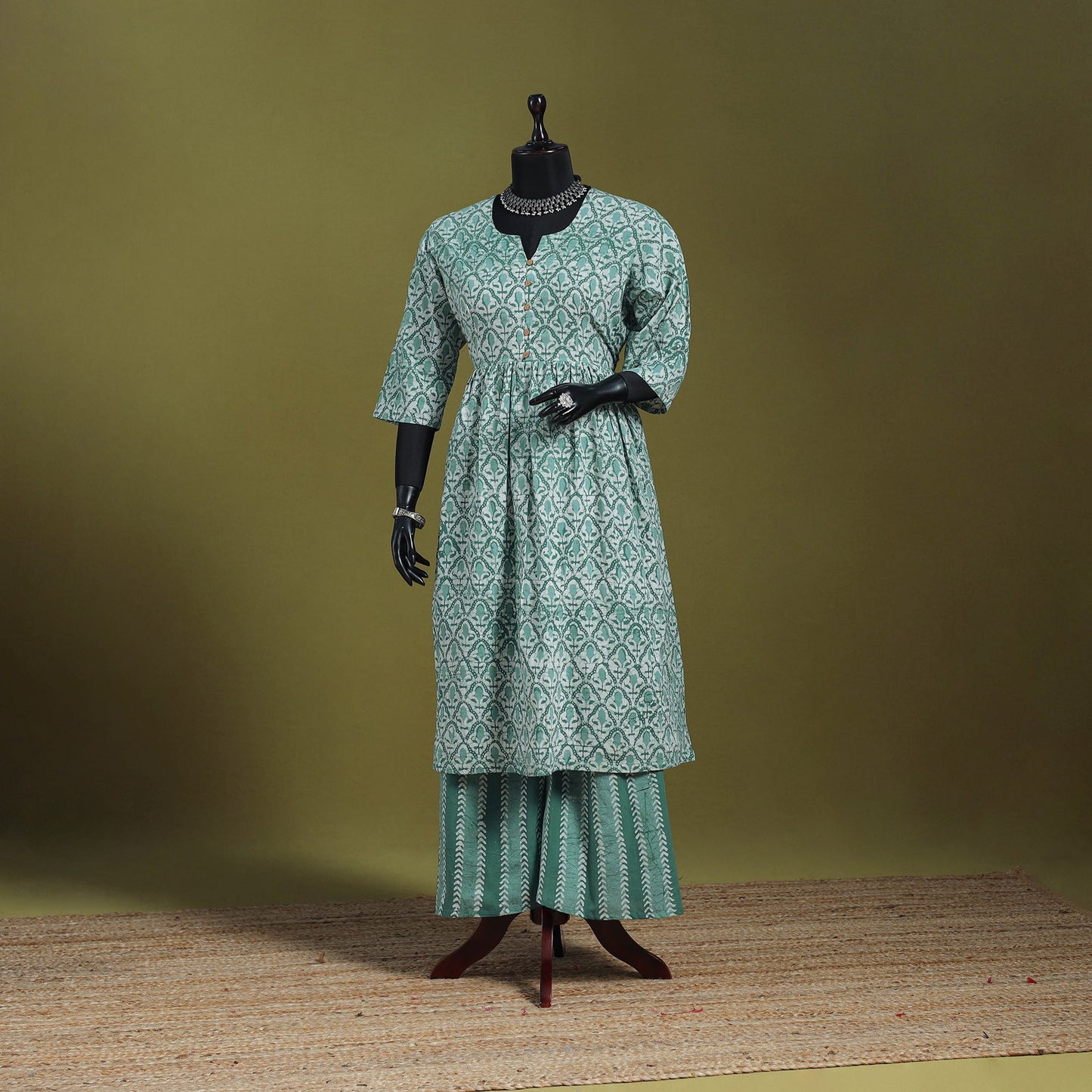 Green - flared cotton hand batik suit set (set of 2) 15