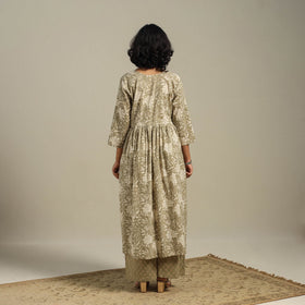 Green Flared Cotton Jaipur Print Kurta Set (Set of 2)