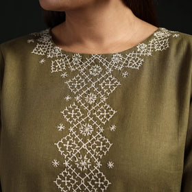 Flex cotton plain hand embroidered straight kurta for women