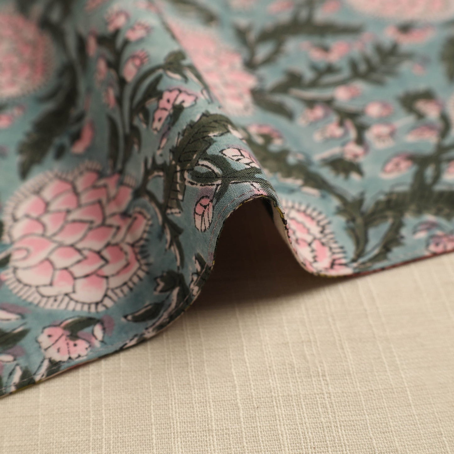  Green Floral Print Cotton Reversible Table Mat 