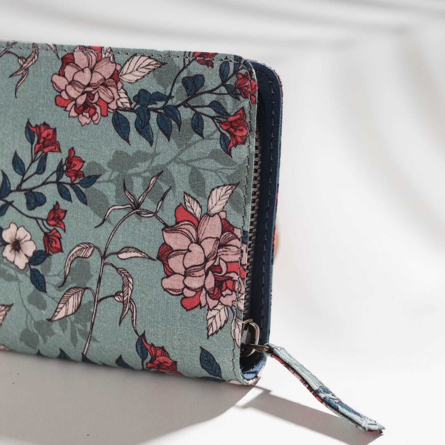 Green Floral Printed Handcrafted Wallet