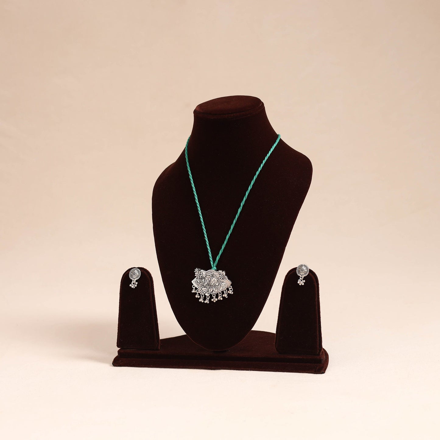 Green - german silver necklace set 09 - handcrafted