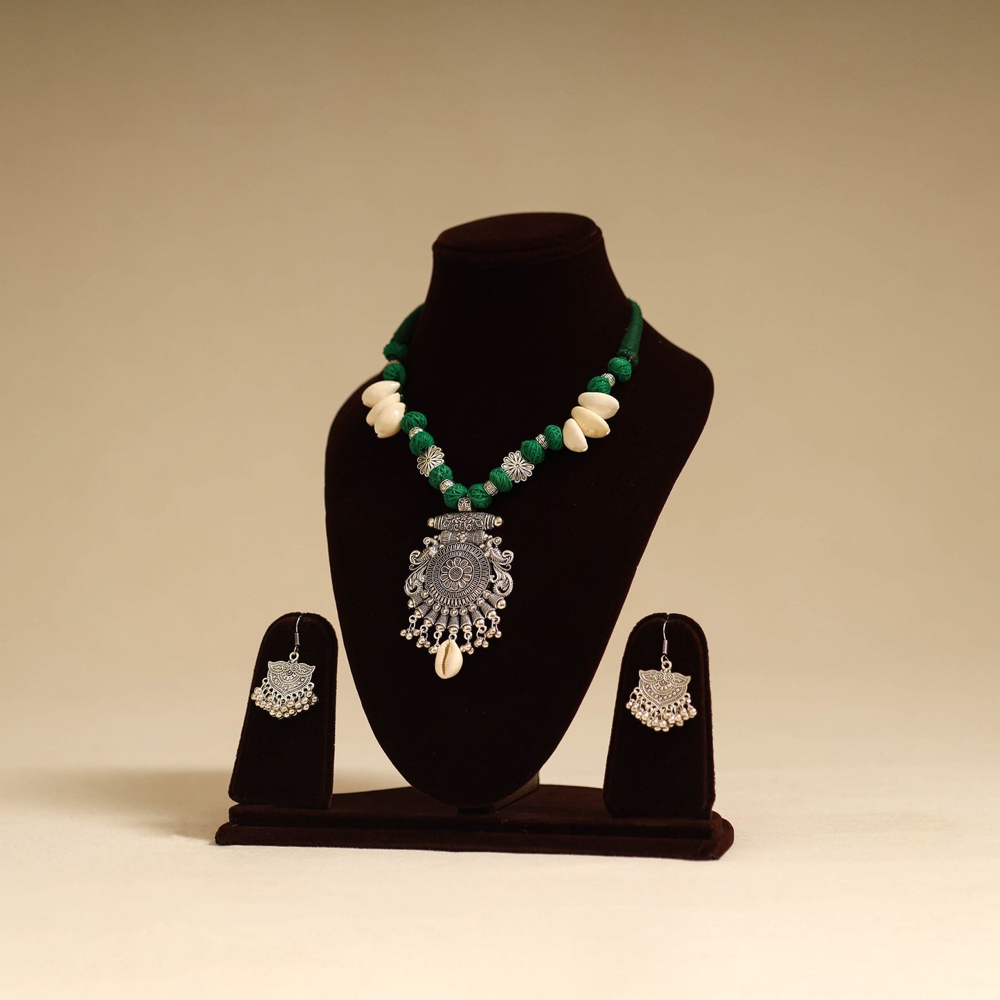 Green - german silver necklace set with thread beads 05