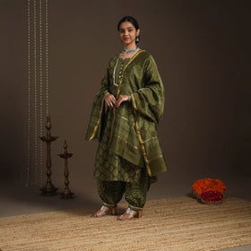 Green - gota work chanderi silk bagru kurta set (set of 3)