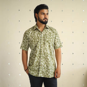 Green Half Sleeve Cotton Men Hand Batik Print Shirt