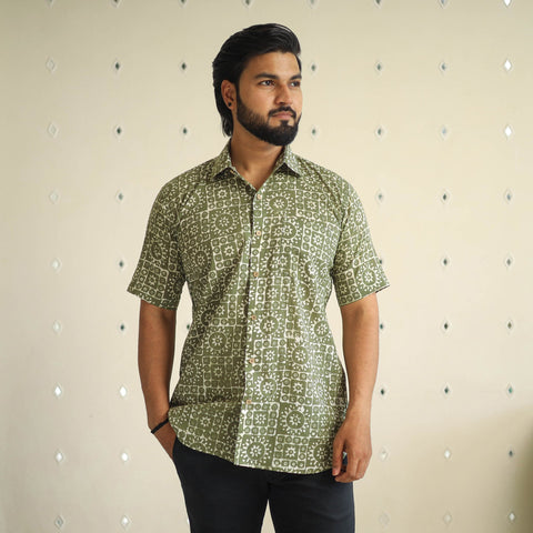 Green Half Sleeve Cotton Men Hand Batik Print Shirt
