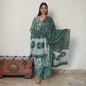 Buy Hand Batik Printed Cotton Kurta with Palazzo & Dupatta Set 08 Online at iTokri.com