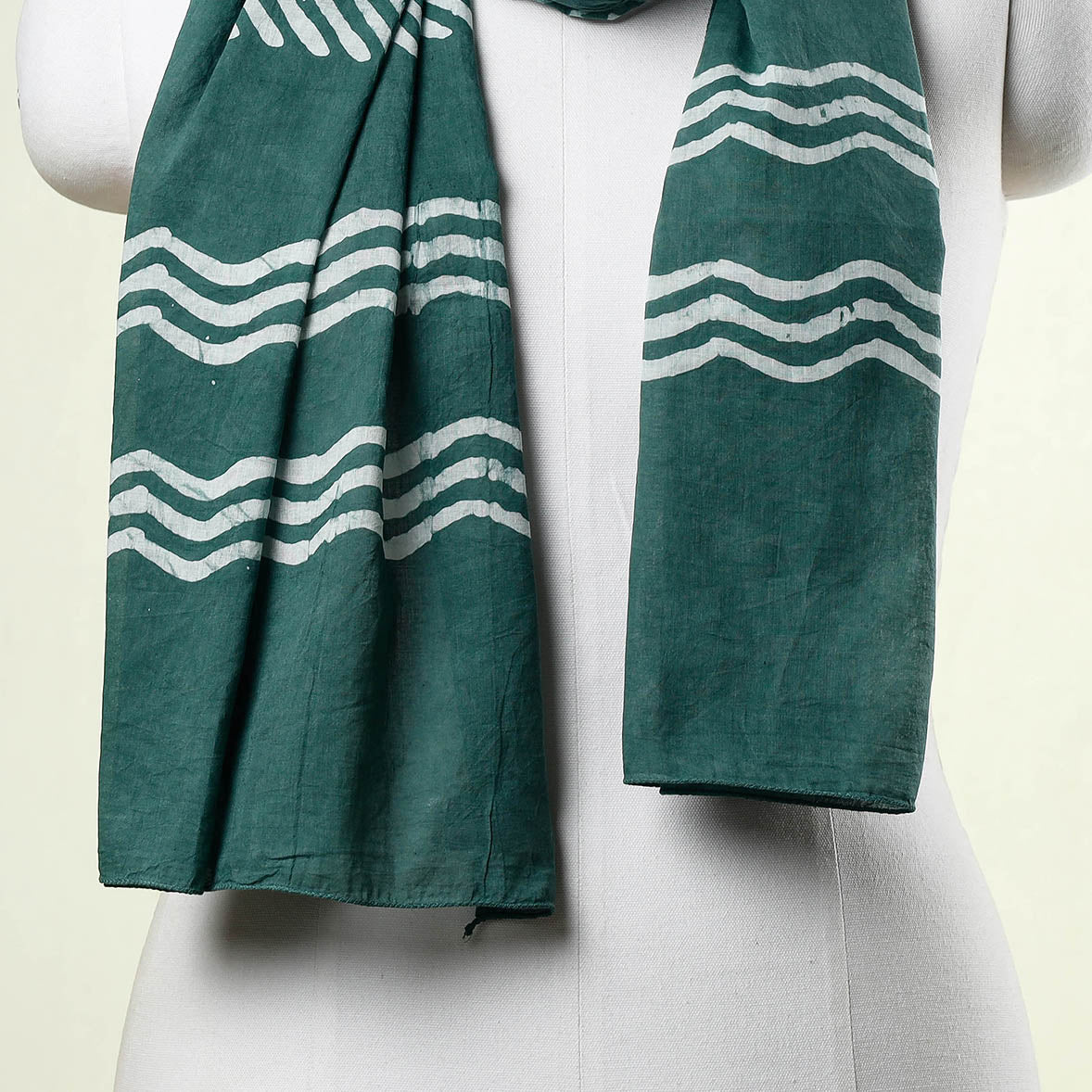 Buy Hand Batik Printed Cotton Stole Online at iTokri.com