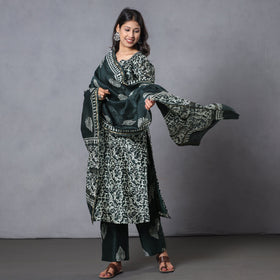 Green - Hand Batik Printing Chanderi Silk Kurta Suit Sets