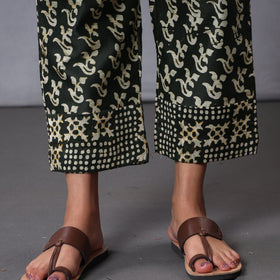 Buy Hand Batik Printing Chanderi Silk Kurta with Palazzo & Dupatta Set Online at iTokri.com