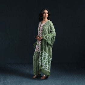 Hand batik cotton suit set with dupatta for women 06