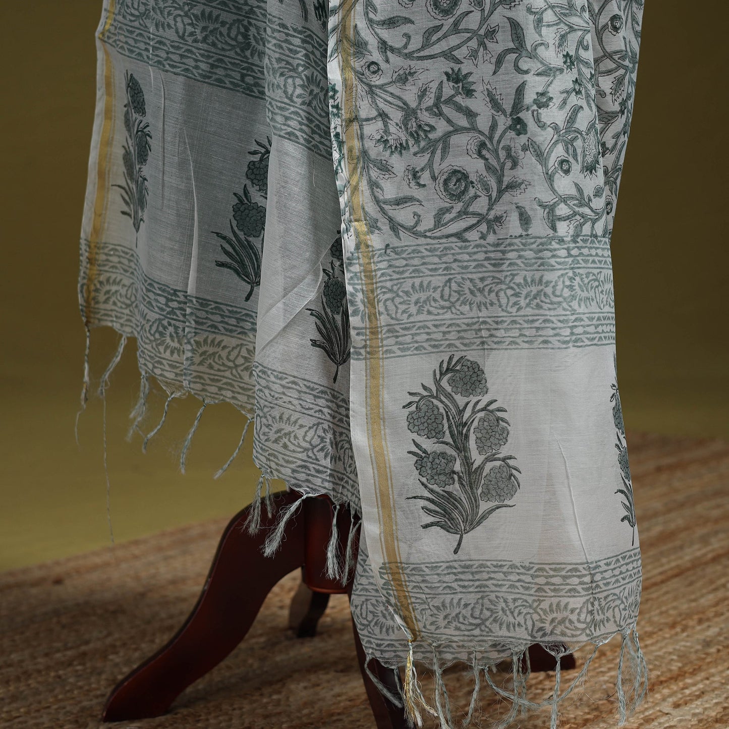 Hand chanderi silk sanganeri floral dupatta 59 - handcrafted