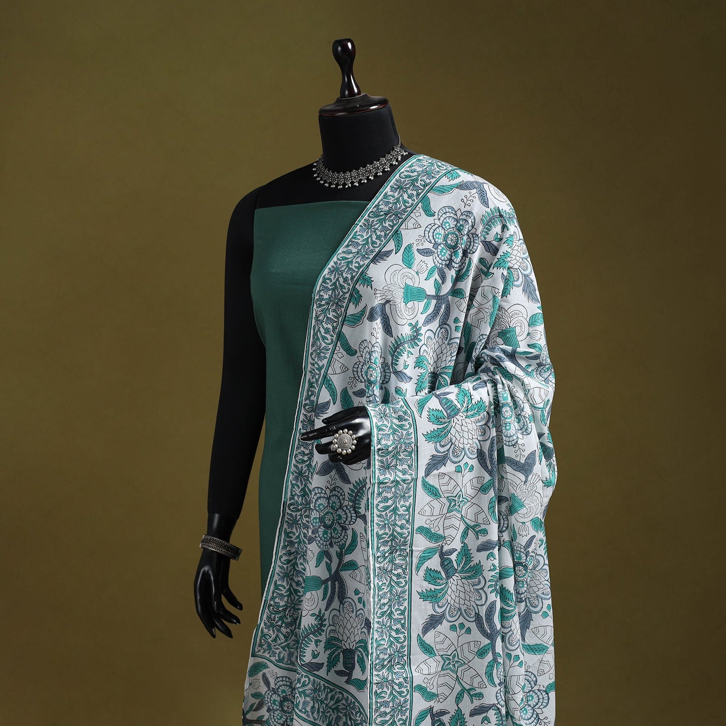 Hand cotton sanganeri floral dupatta 24 - handcrafted