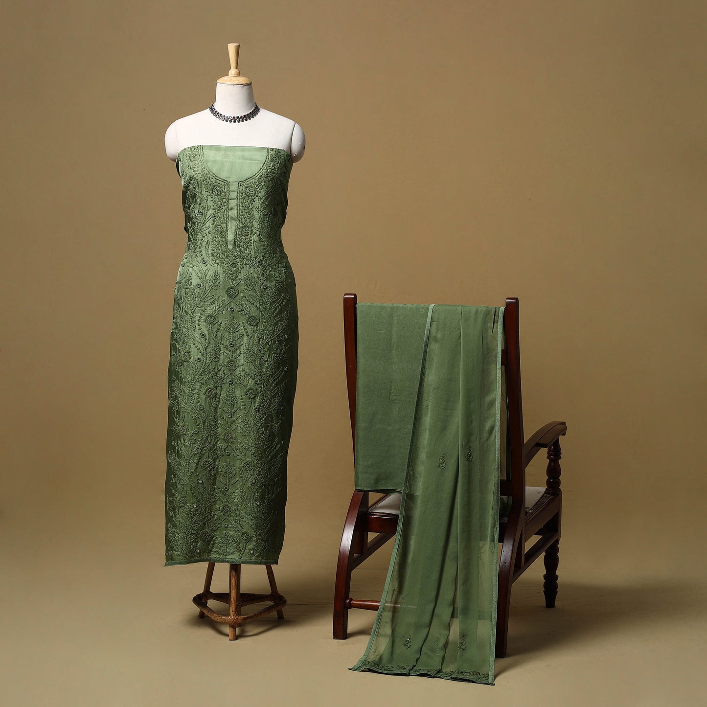 Hand embroidered muslin 3pc unstitched dress material 44