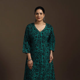 Hand embroidery cotton a-line batik kurta for women 04