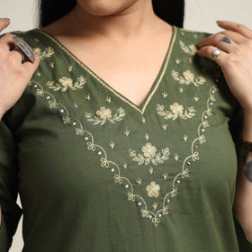 Buy Plain Dyed Hand Embroidery Cotton Long Kurta Online at iTokri.com