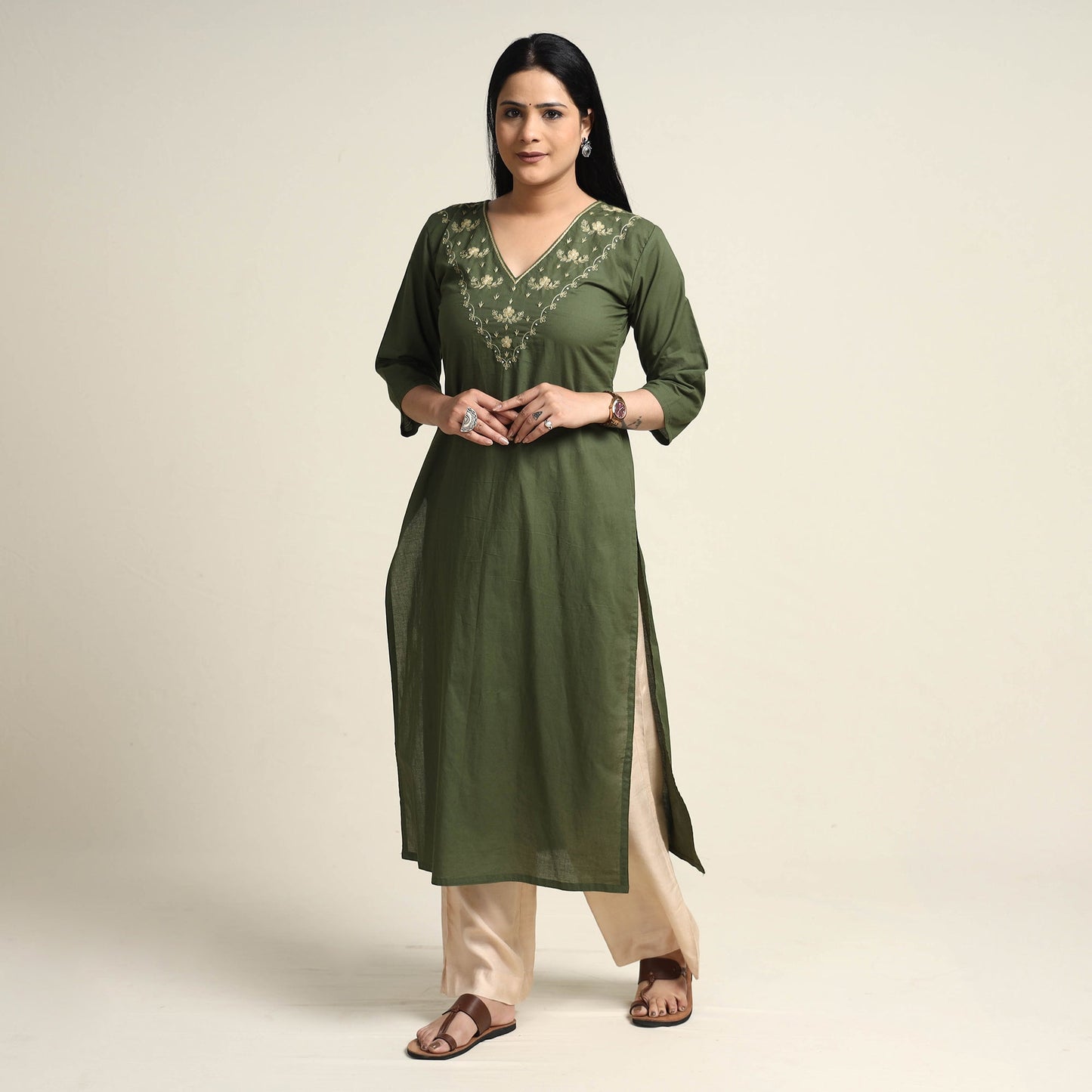 Buy Plain Dyed Hand Embroidery Cotton Long Kurta Online at iTokri.com