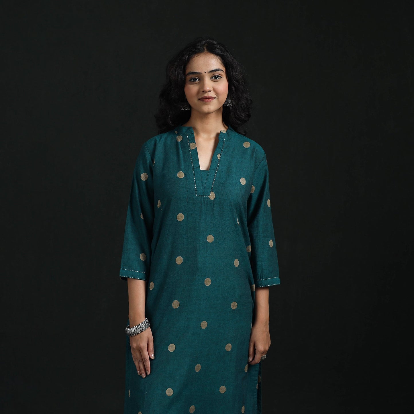 Hand embroidery straight cotton jacquard kurta for women 06