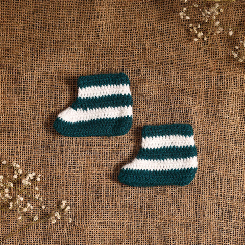 Green - hand knitted woollen socks for kids (6-12 months)