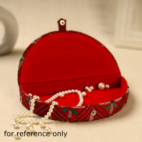 Green Handcrafted Bengal Kantha Work Jewelry Box