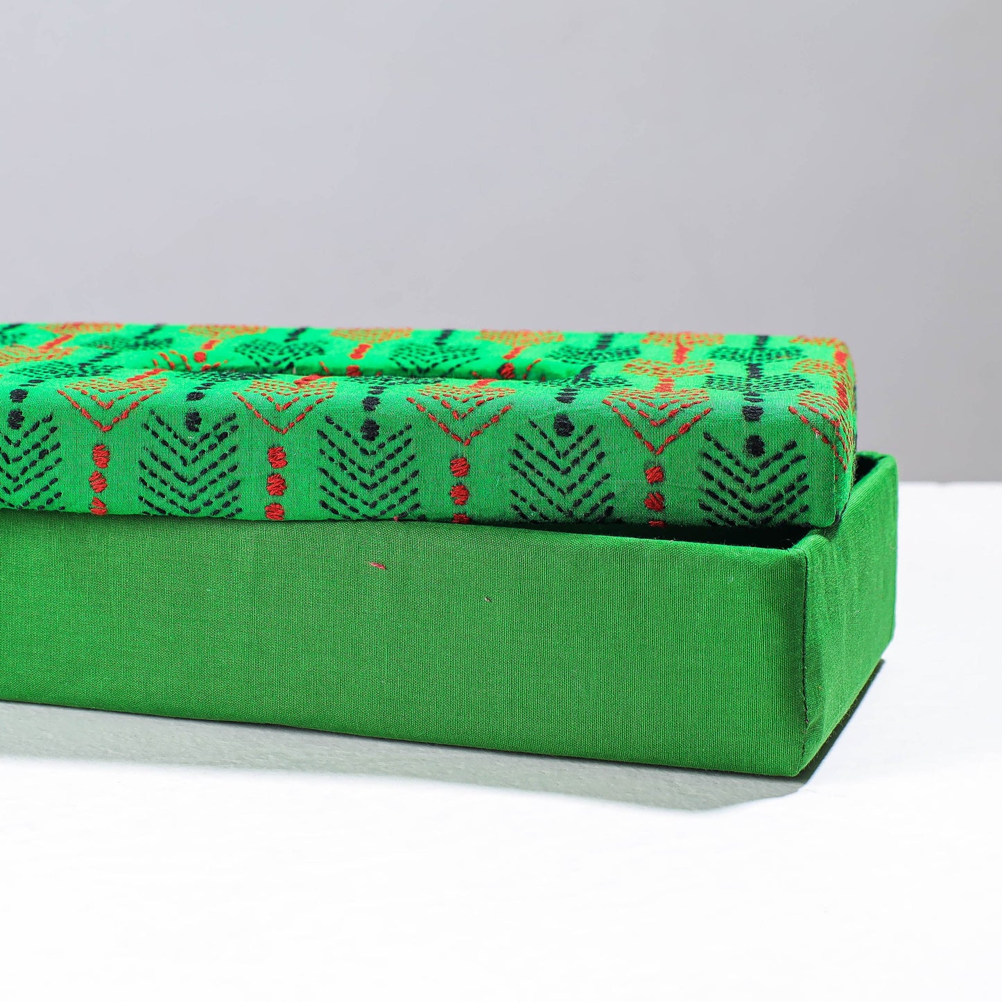 Green Handcrafted Bengal Kantha Work Tissue Box 
