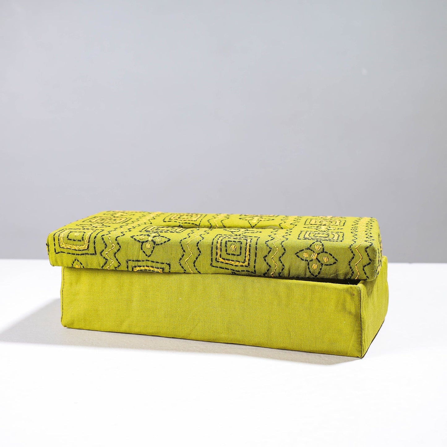 Green Handcrafted Bengal Kantha Work Tissue Box