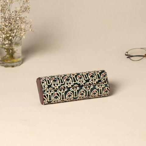 Handcrafted embossed leather spectacle case 05