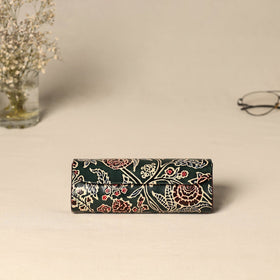 Handcrafted embossed leather spectacle case 07
