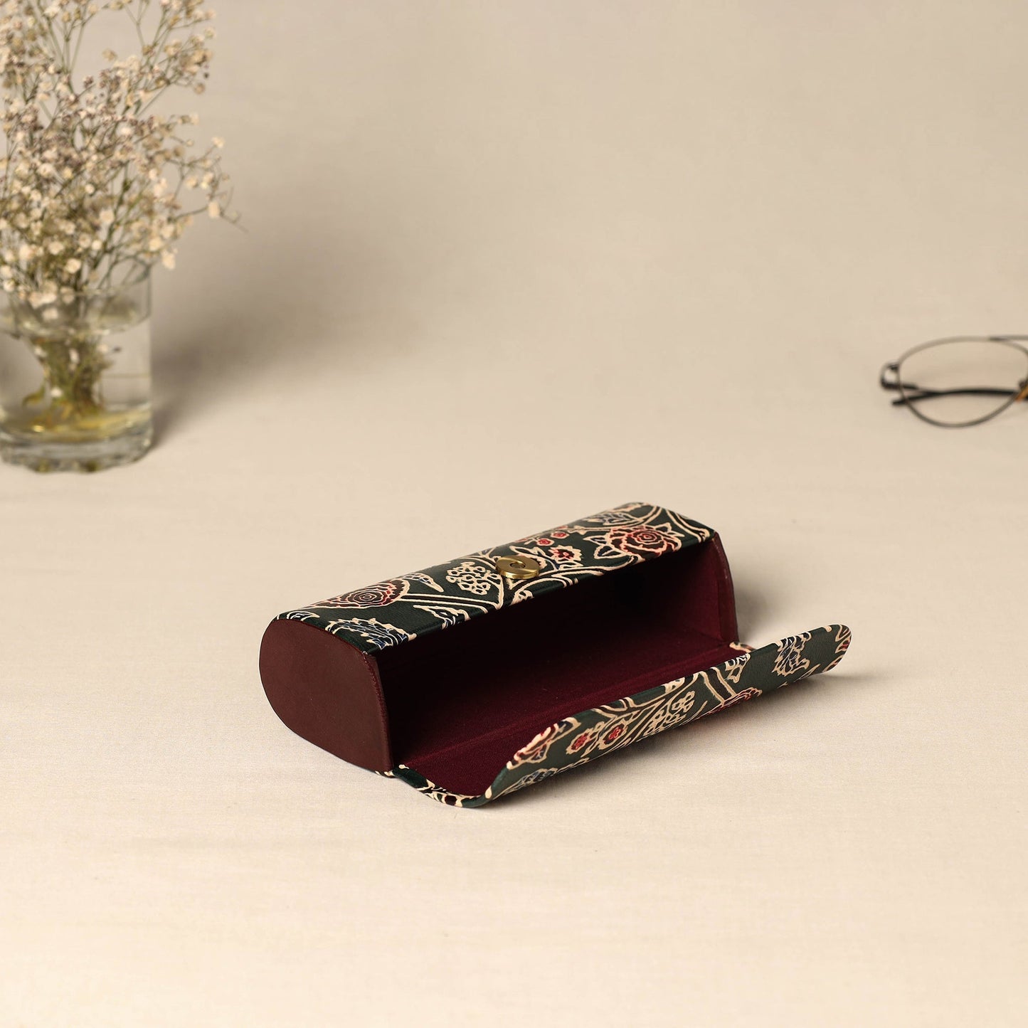 Handcrafted embossed leather spectacle case 07