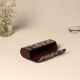 Handcrafted embossed leather spectacle case 07