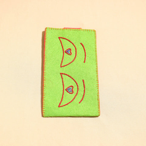 Green Handcrafted Embroidered Felt Mobile Pouch 