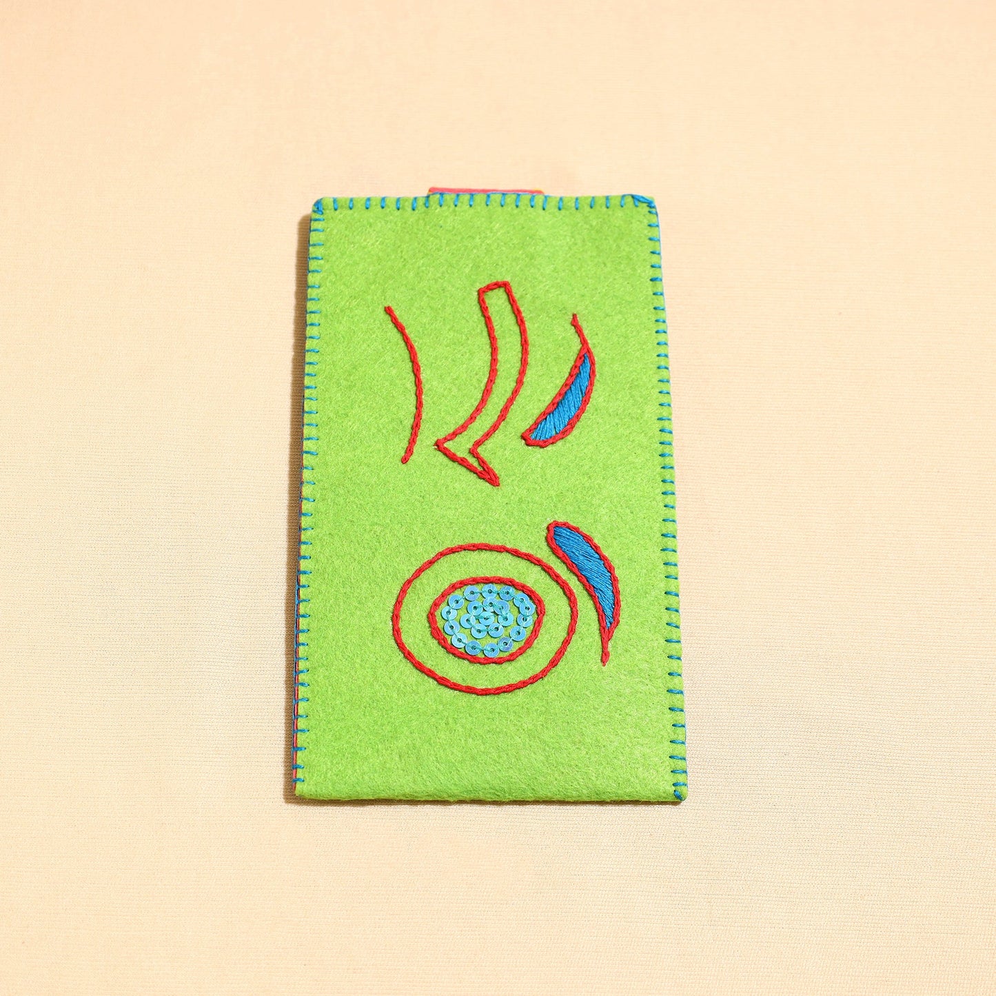 Green Handcrafted Embroidered Felt Mobile Pouch 