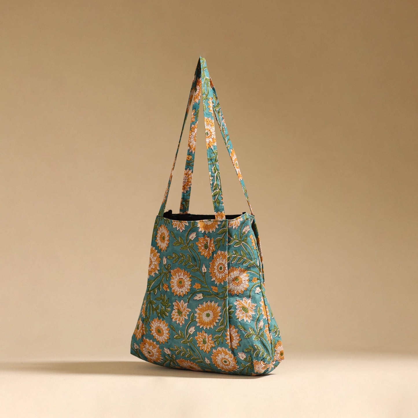 Handcrafted fabric jhola bag 08