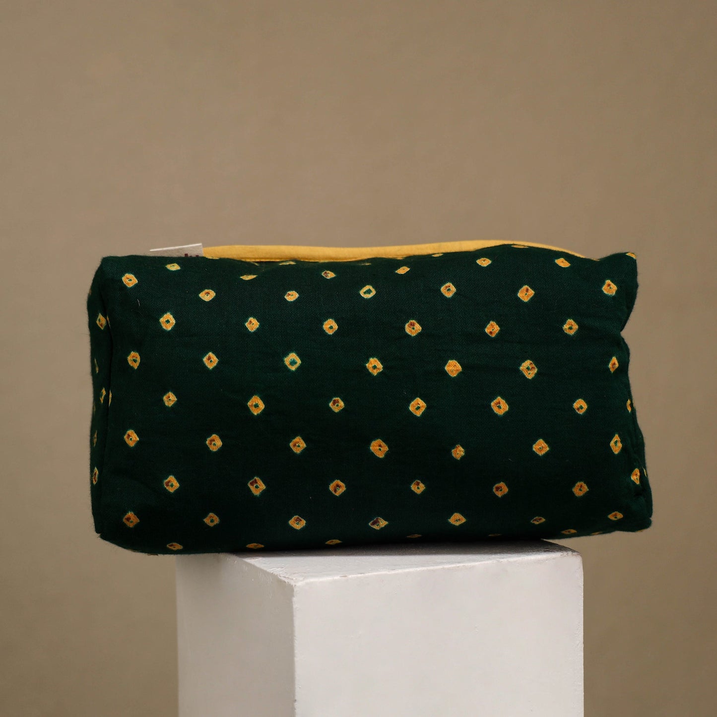 Handcrafted fabric toiletry bags (set of 3) 10