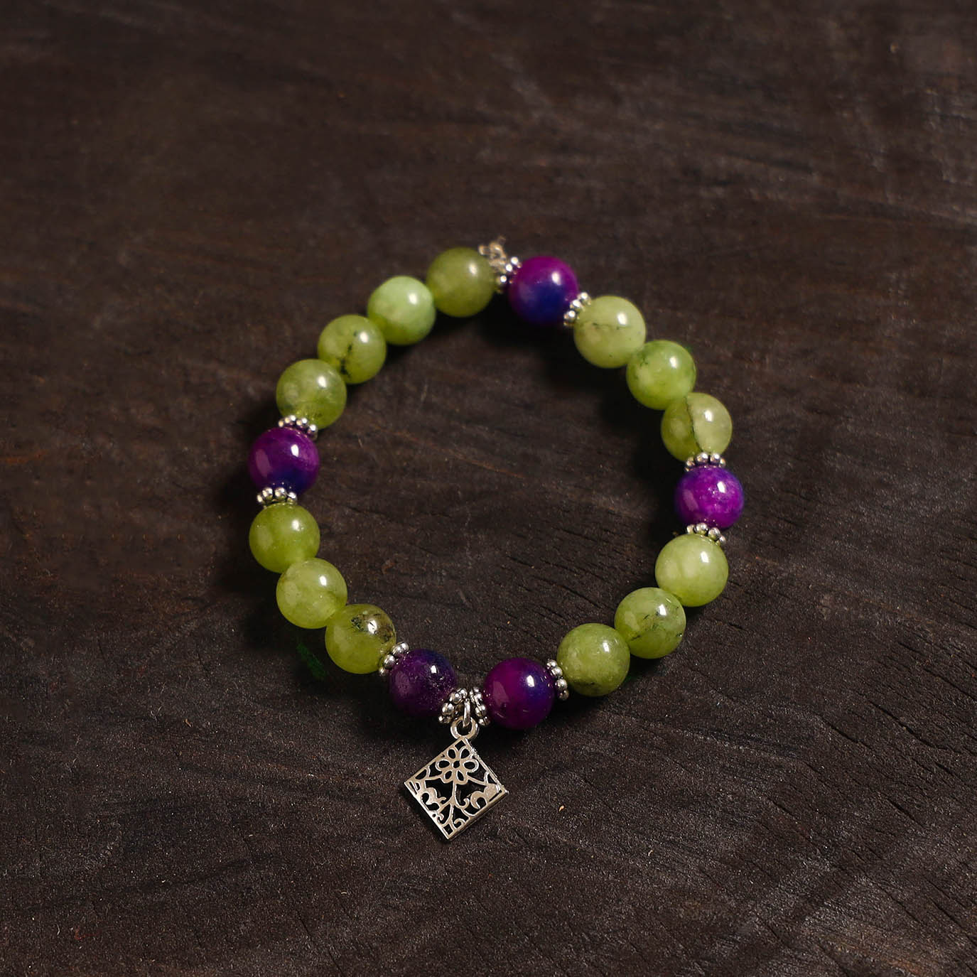 Handcrafted glass stone bracelet 04